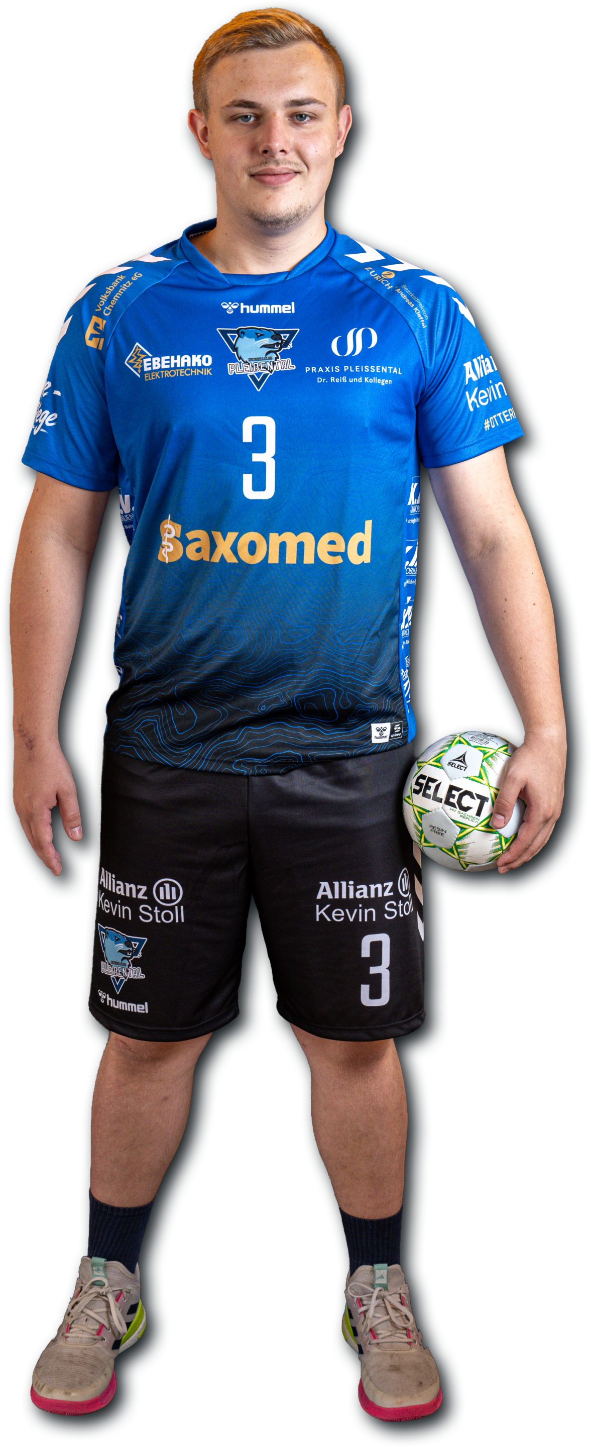 Ryan Roith Auswärtstrikot mit Ball