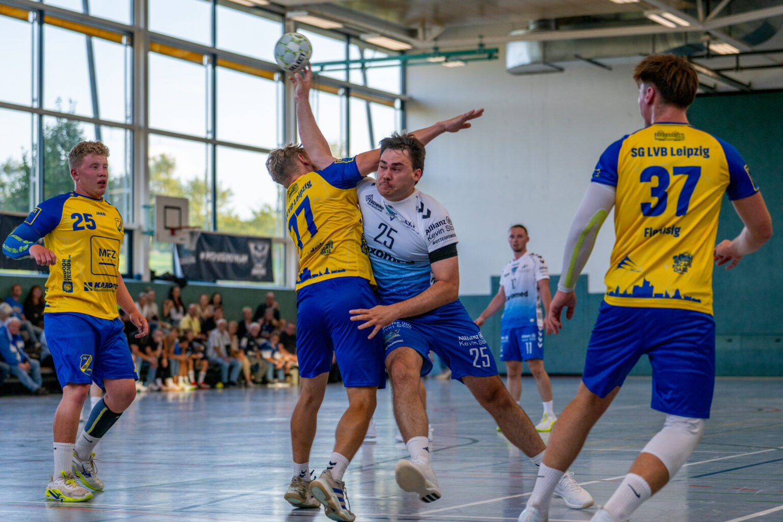 HC Pleißental Männer vs. SG LVB Leipzig 2 Bild 46